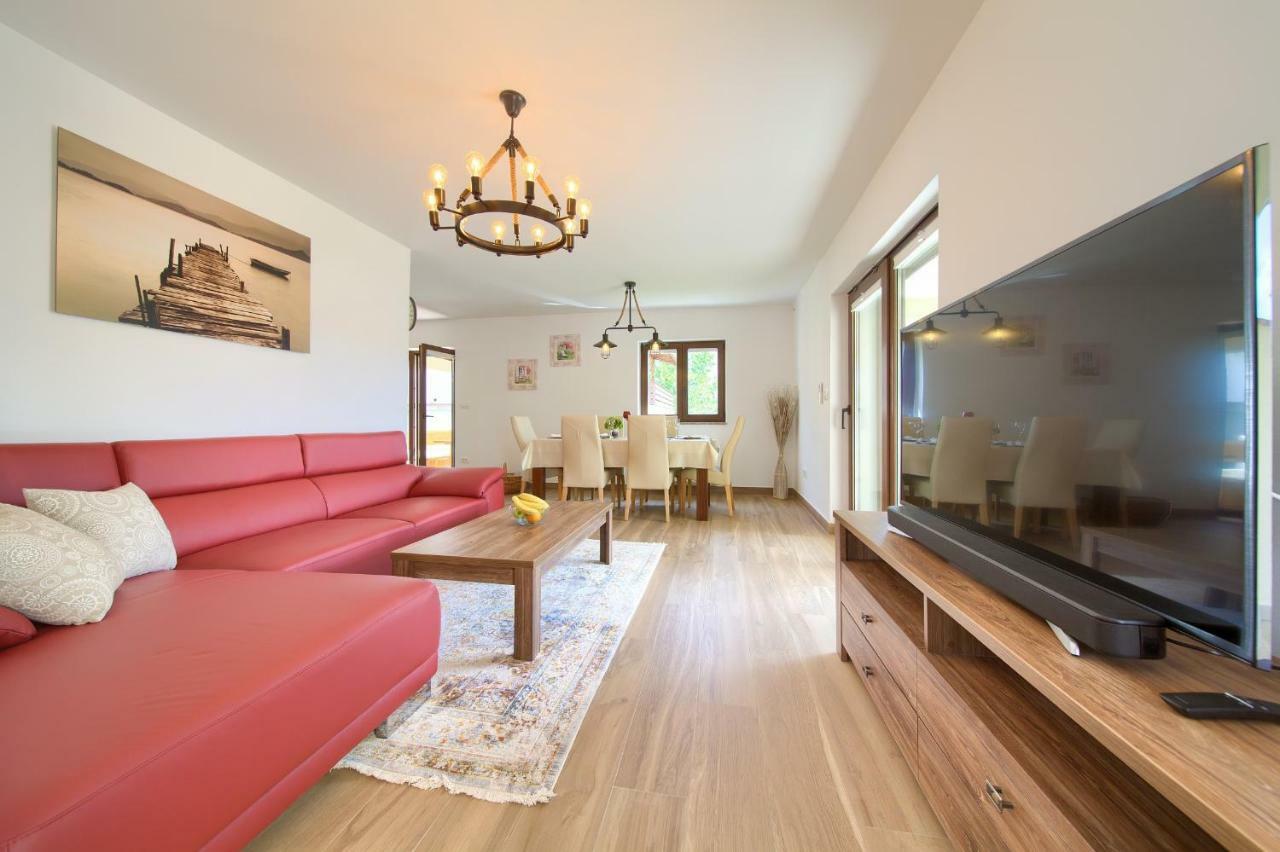 Villa Toic By The Seaside With Beautiful Seaview Čižići Esterno foto