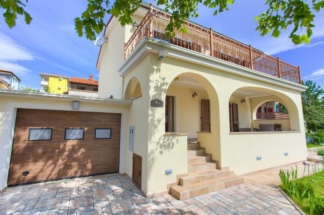 Villa Toic By The Seaside With Beautiful Seaview Čižići Esterno foto